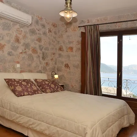 -perfect For Vacations 펜션 Poúlithra